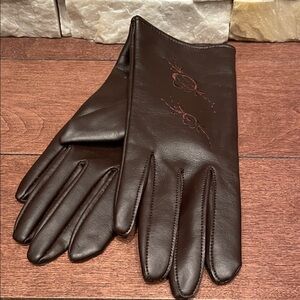 Elegant Brown Leather Gloves